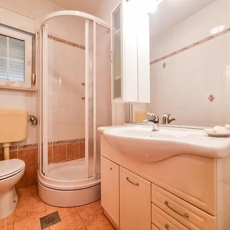 Nevenka Apartment Cizici